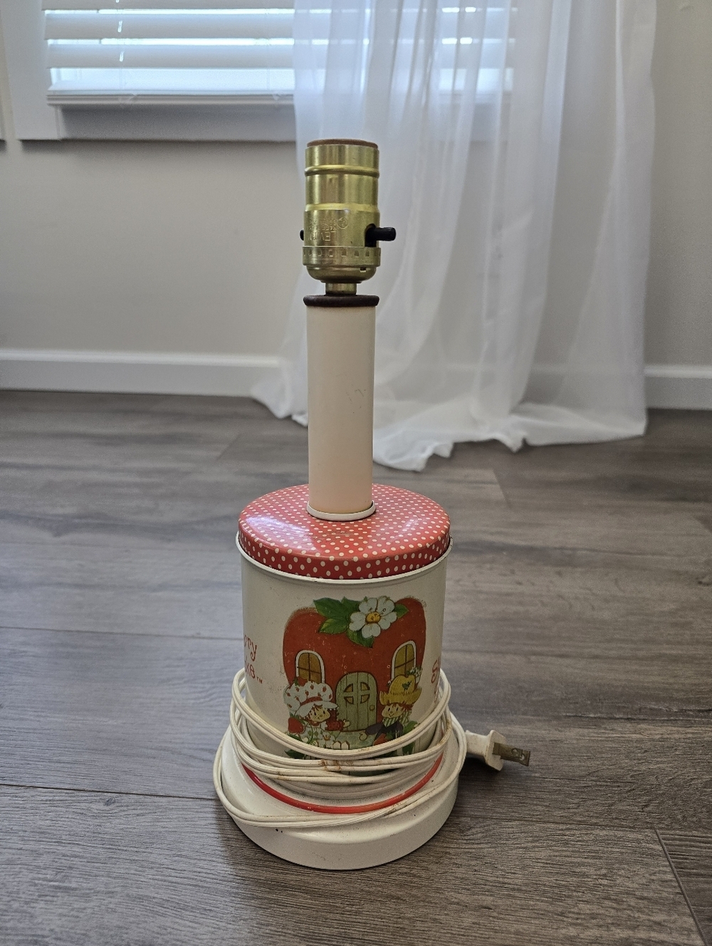 Vintage Strawberry Shortcake Tin Lamp 1980's Collectible Decor